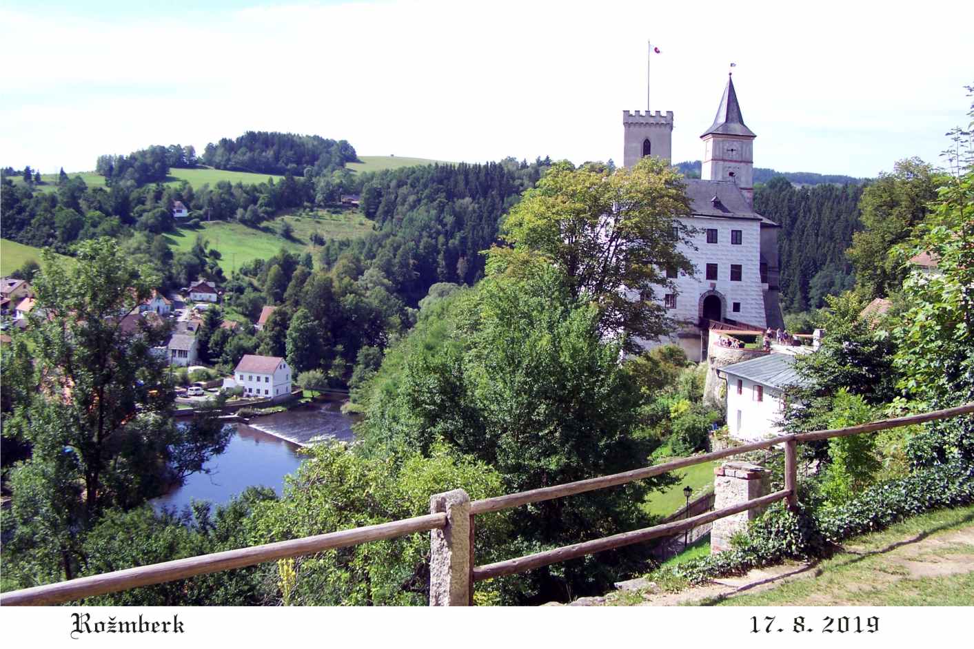 Rožmberk z terasy.